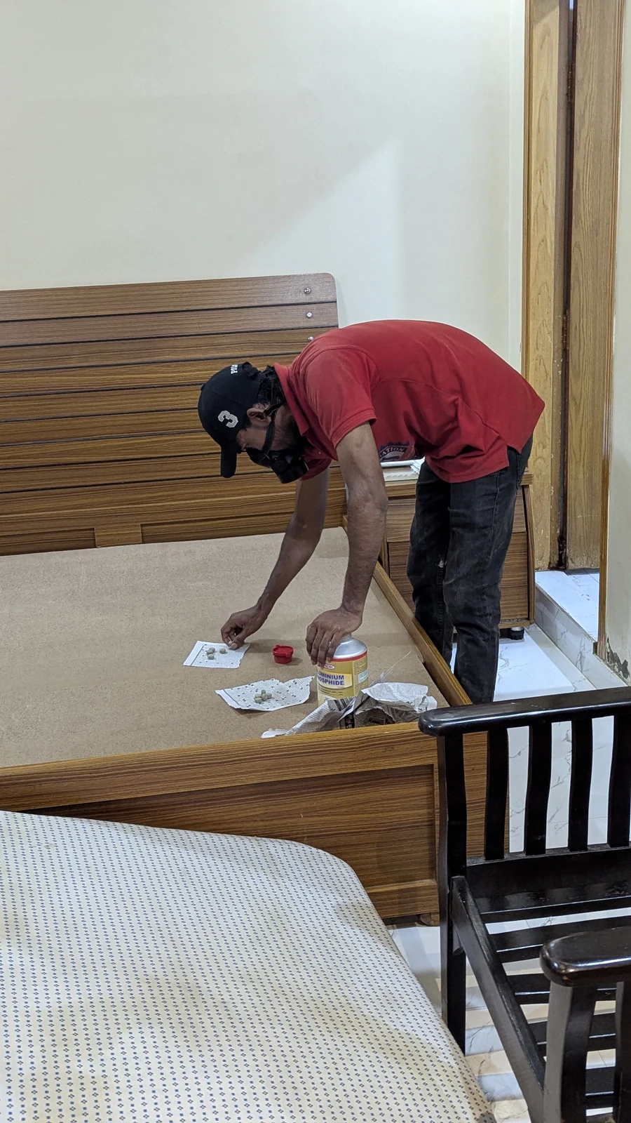 Rana Jee’s team member preparing a bedroom service